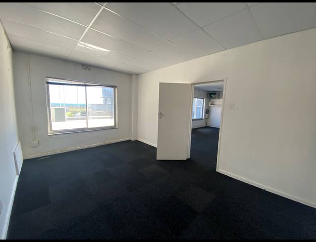 73M² OFFICE TO LET IN PAARDEN EILAND